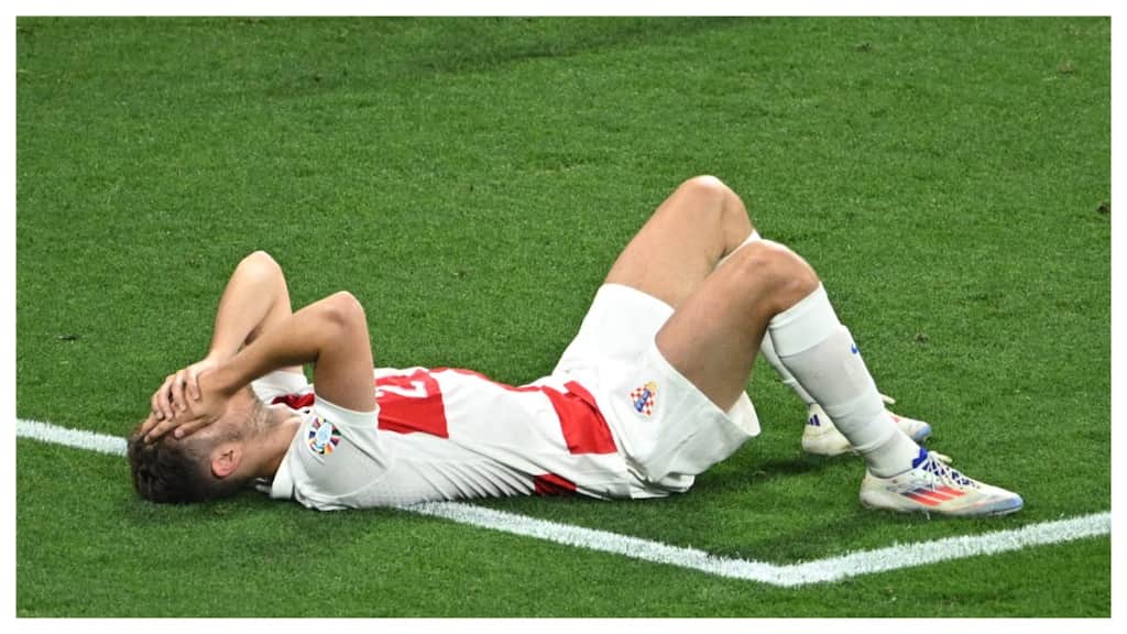 Big blow! Bayern Munich defender Josip Stanisic out for weeks with knee ligament tear
