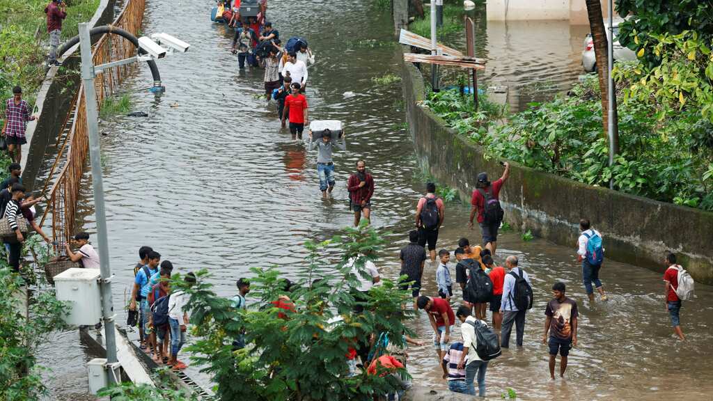 Indian govt to spend $300mn to thwart floods, conserve water