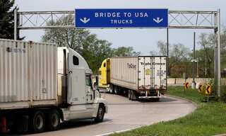 As Canada braces for rail stoppage, truckers scramble to meet demand