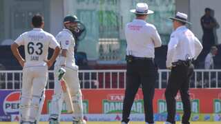 PAK vs BAN 1st Test: Pakistan skipper Shan Masood FURIOUS after controversial out decision - WATCH