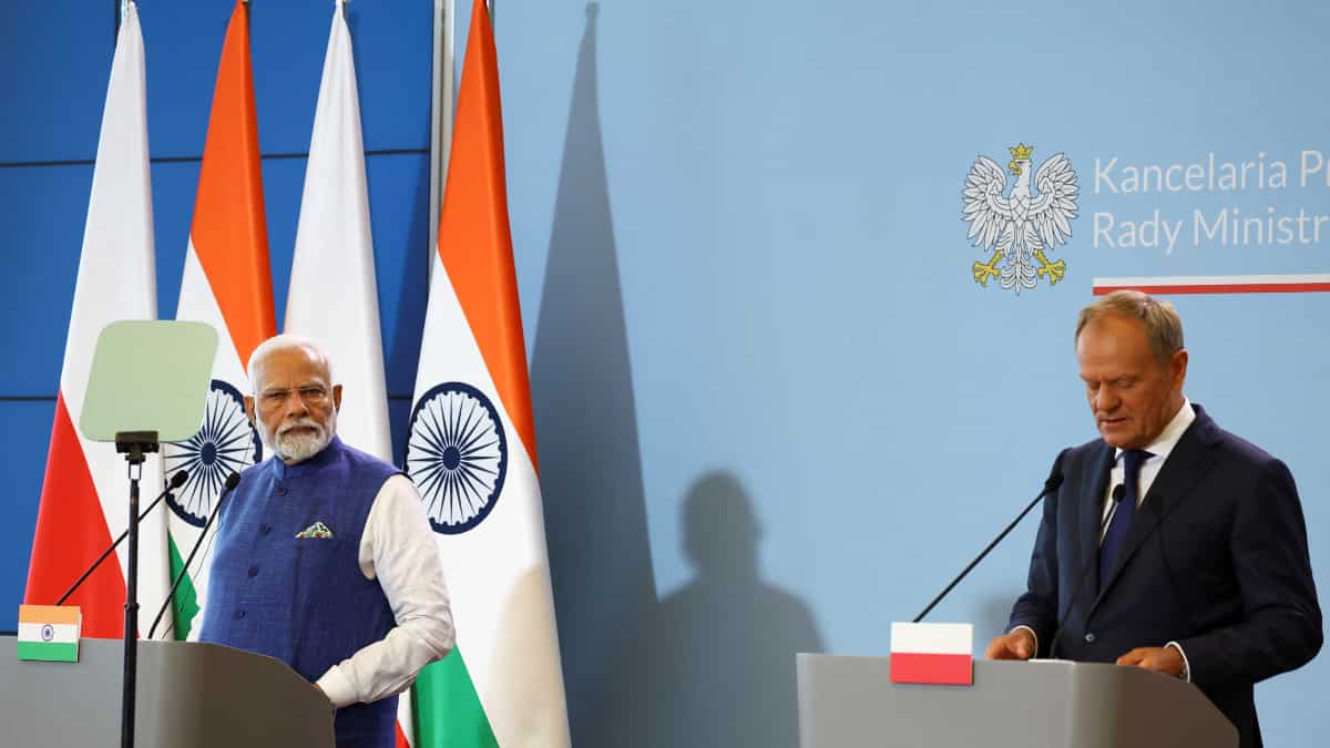 PM Modi holds bilateral talks with Polish Prime Minister Donald Tusk