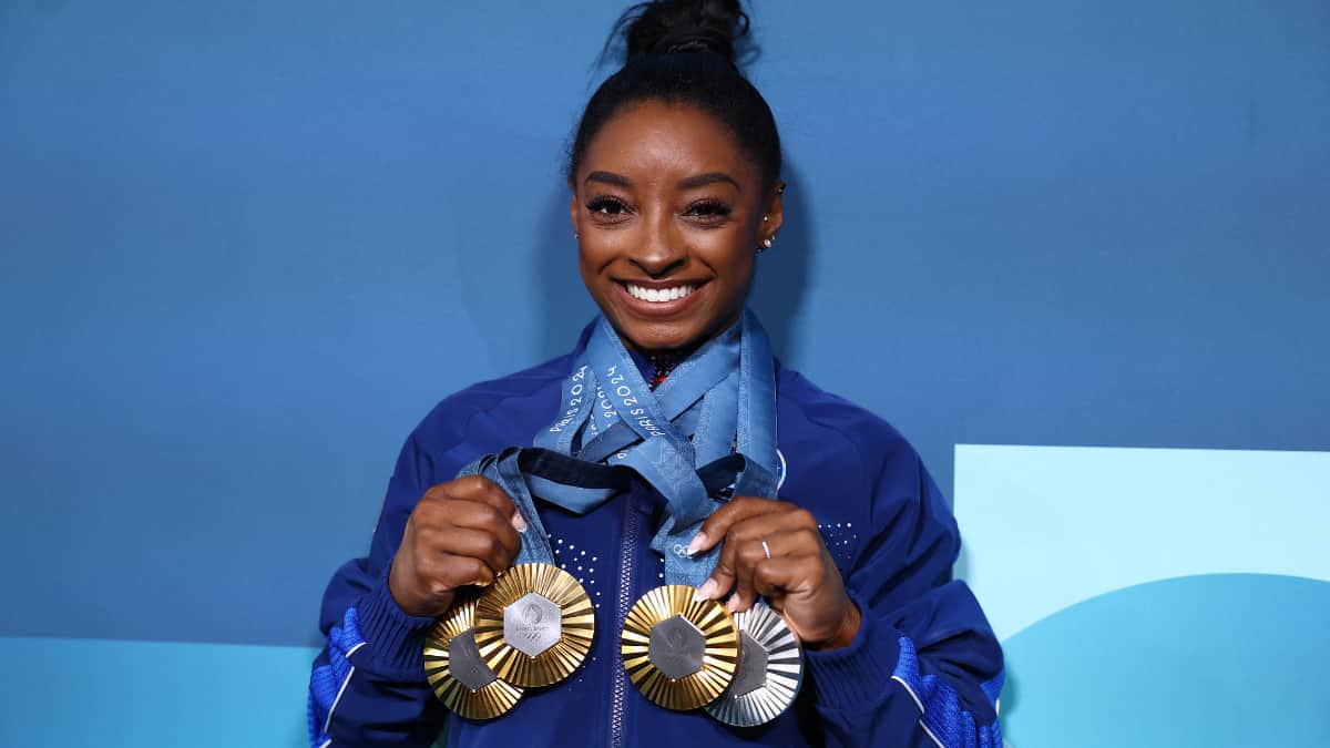 Simone Biles SHOCKED to see price of champagne bottle at a Paris club. 'Are you insane?'