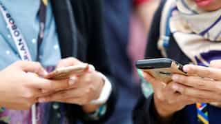 'Right to disconnect': Australians will now be free to ignore bosses after work