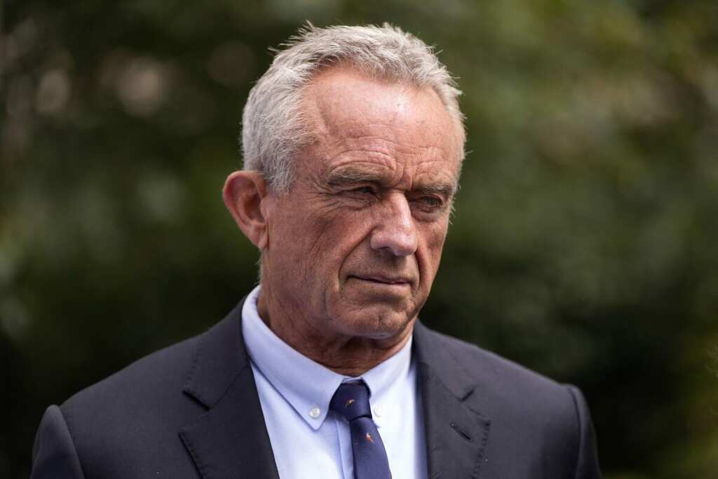 Robert F Kennedy Jr withdraws US presidential bid in Arizona