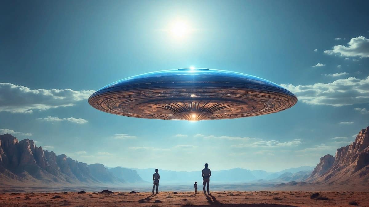 Man claims to have witnessed UFO crash, kept a souvenir made of 'extraterrestrial metals'