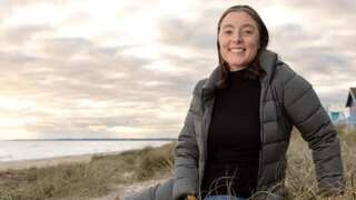 Woman suffering from terminal cancer is auctioning her last moments. Here's why