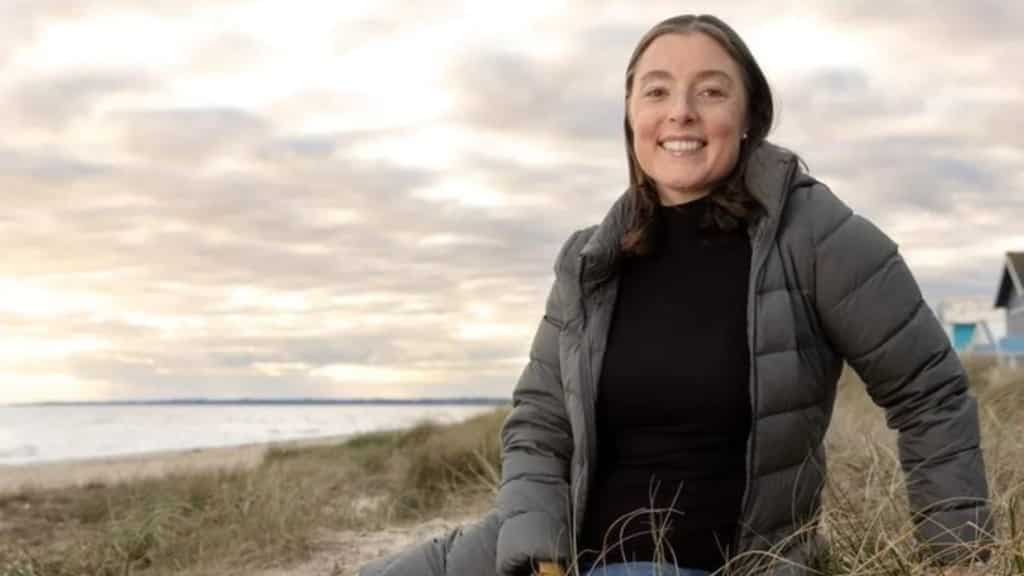 Woman suffering from terminal cancer is auctioning her last moments. Here's why