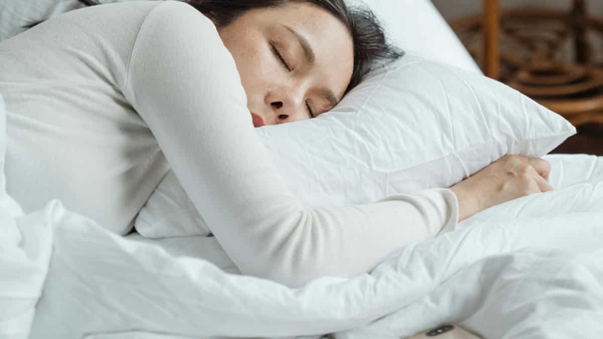 'Bed rotting', 'sleepy girl mocktail' and more: Americans adopt viral sleep trends