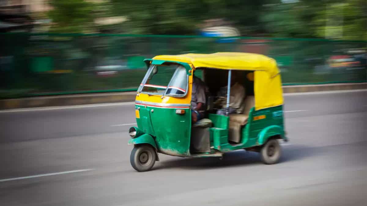 Maharashtra: Autorickshaw driver in Ratnagiri drugs 19-year-old nursing student, rapes her