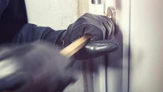 Intruder breaks-in, cooks, cleans, showers, does laundry...then leaves a thoughtful note