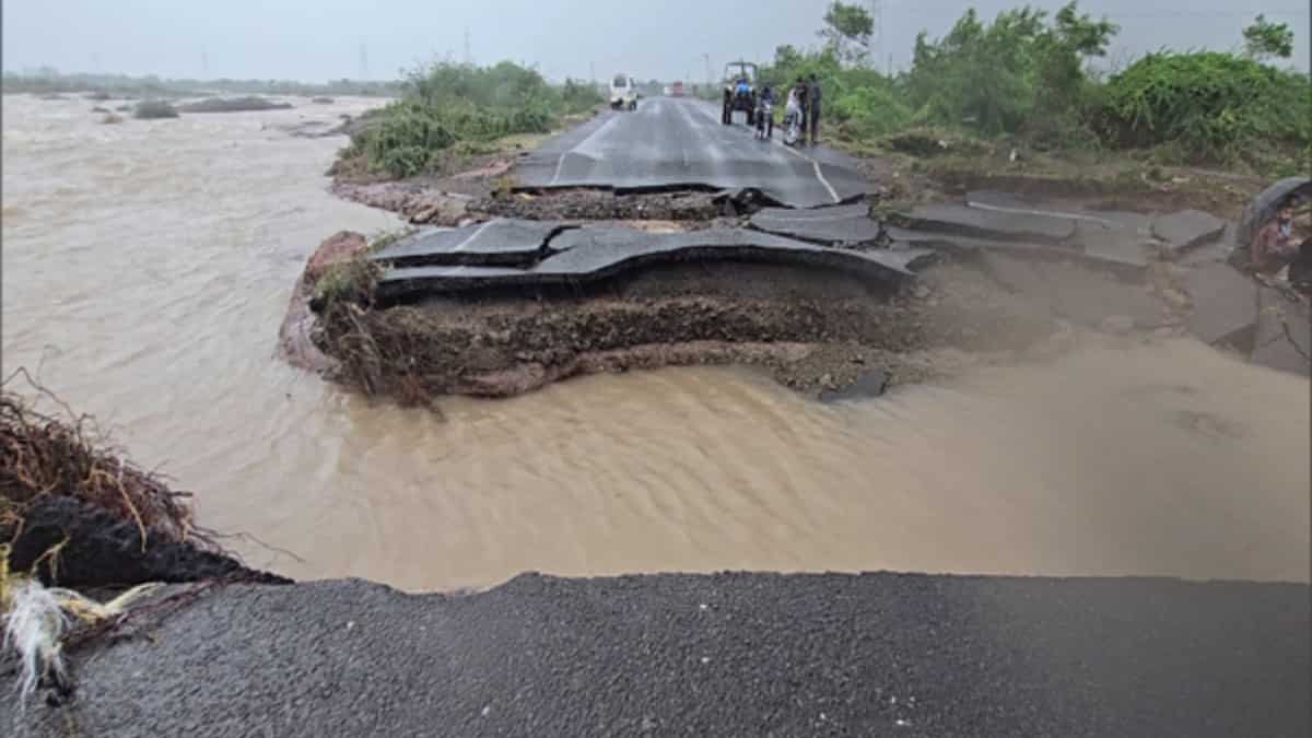 Gujarat sees more heavy rainfall, braces for Cyclone Asna