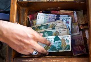 Pakistan debt crosses $254 billion as of June 2024