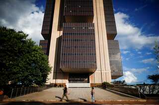 Brazil's central bank to sell $1.5 billion amid currency volatility