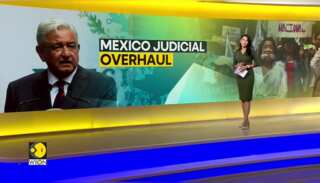 Mexico judicial overhaul: Judicial workers block senate entrance