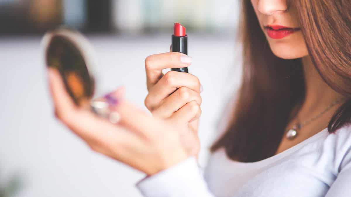 Chinese cosmetics brand faces severe criticism for ‘vulgar’ ad of penis-shaped lip gloss