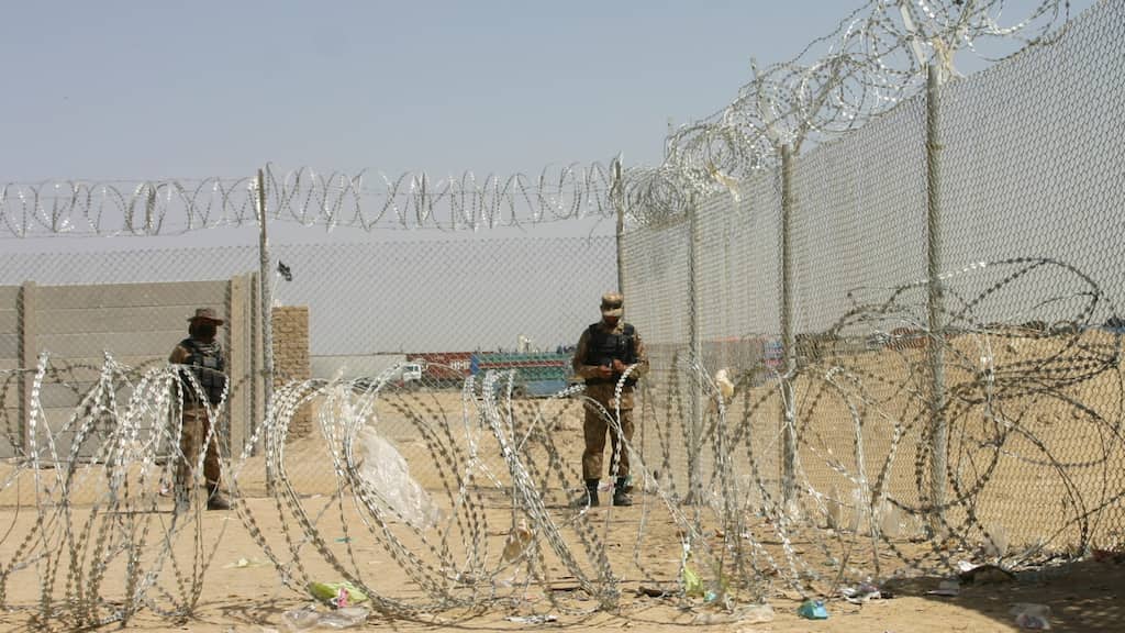Eight Afghan soldiers killed in border clash with Pakistani forces
