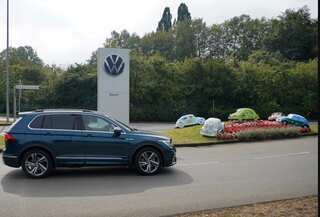 Volkswagen scraps labor agreements amid union tensions and economic challenges