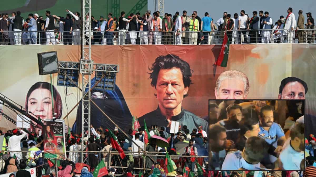 'Direct attack' on democracy: Pakistan police arrests top PTI leaders, Imran Khan supporters in Islamabad 'Direct attack' on democracy: Pakistan police arrests top PTI leaders, Imran Khan supporters in Islamabad