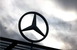 Mercedes suggests common platform for easy EV charging