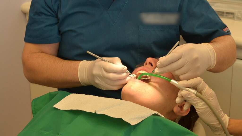 Chinese man gets 23 teeth extracted and 12 implants fixed in a day, dies of heart attack