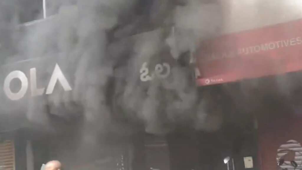 Ola fails to repair scooter, angry customer sets showroom on fire: Video