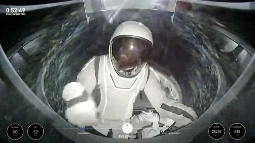 SpaceX's Polaris Dawn crew returns to Earth safely after historic spacewalk - WATCH