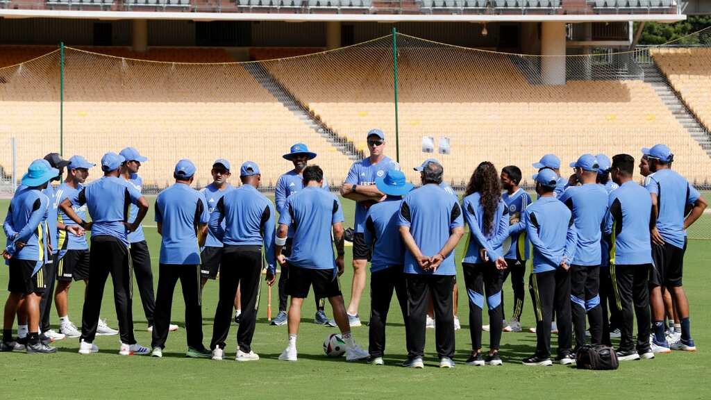 Team India begins preparation for Bangladesh Tests in Chennai; Kohli, Bumrah, Morkel hog limelight