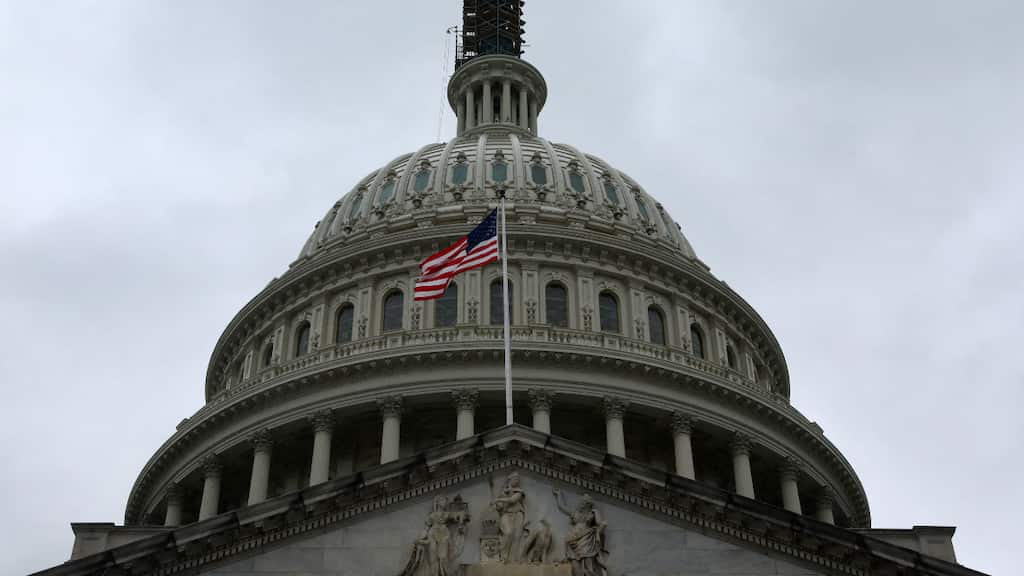 US government shutdown eminent? Lawmakers reject key six-month funding extension
