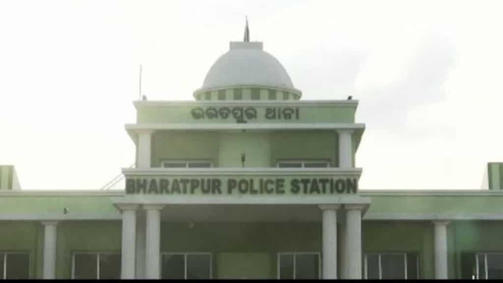 Five Odisha cops suspended for alleged brutality against Indian Army officer, his fiancée