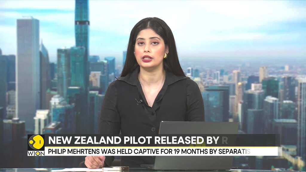 New Zealand pilot Phillip Mehrtens freed by Papua rebels after 19 months of captivity