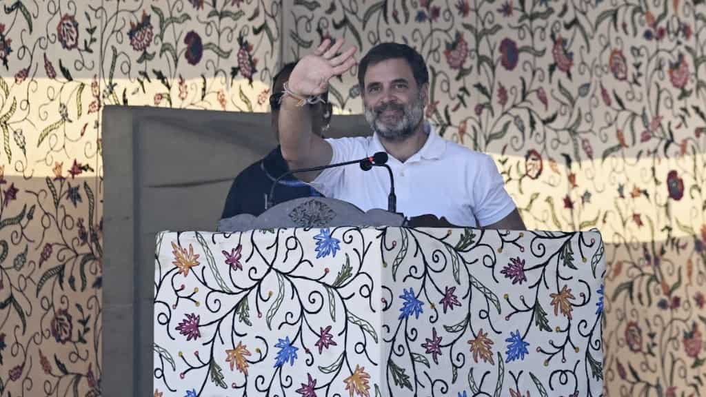Rahul Gandhi joins Farooq Abdullah for the final day of campaigning in 2nd phase of J&K assembly elections