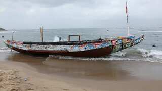 Senegal navy recovers at least 30 decomposing bodies from drifting migrant boat near Dakar