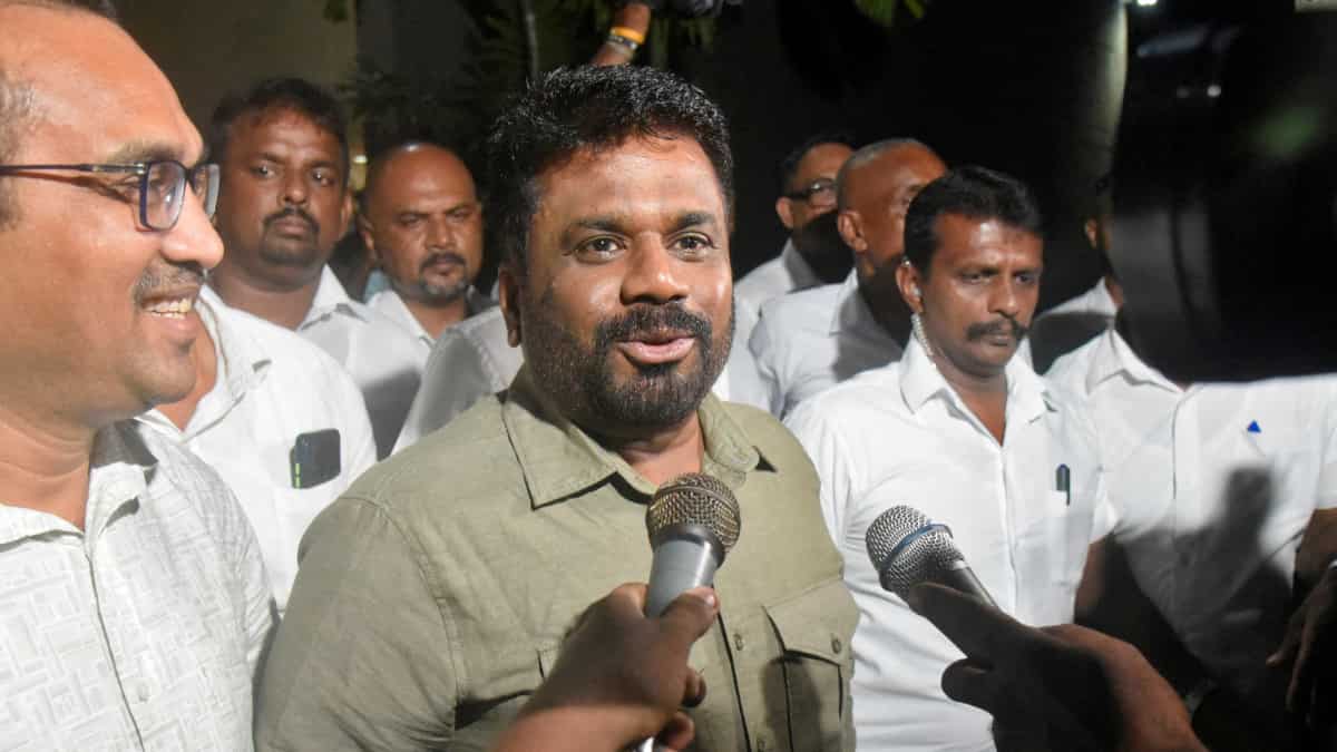 Sri Lankan president calls for ‘immediate’ fresh talks with IMF over $2.9 billion bailout Sri Lankan president calls for ‘immediate’ fresh talks with IMF over $2.9 billion bailout