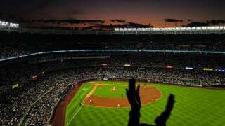 Major League Baseball: Chicago White Sox break record for most losses in season