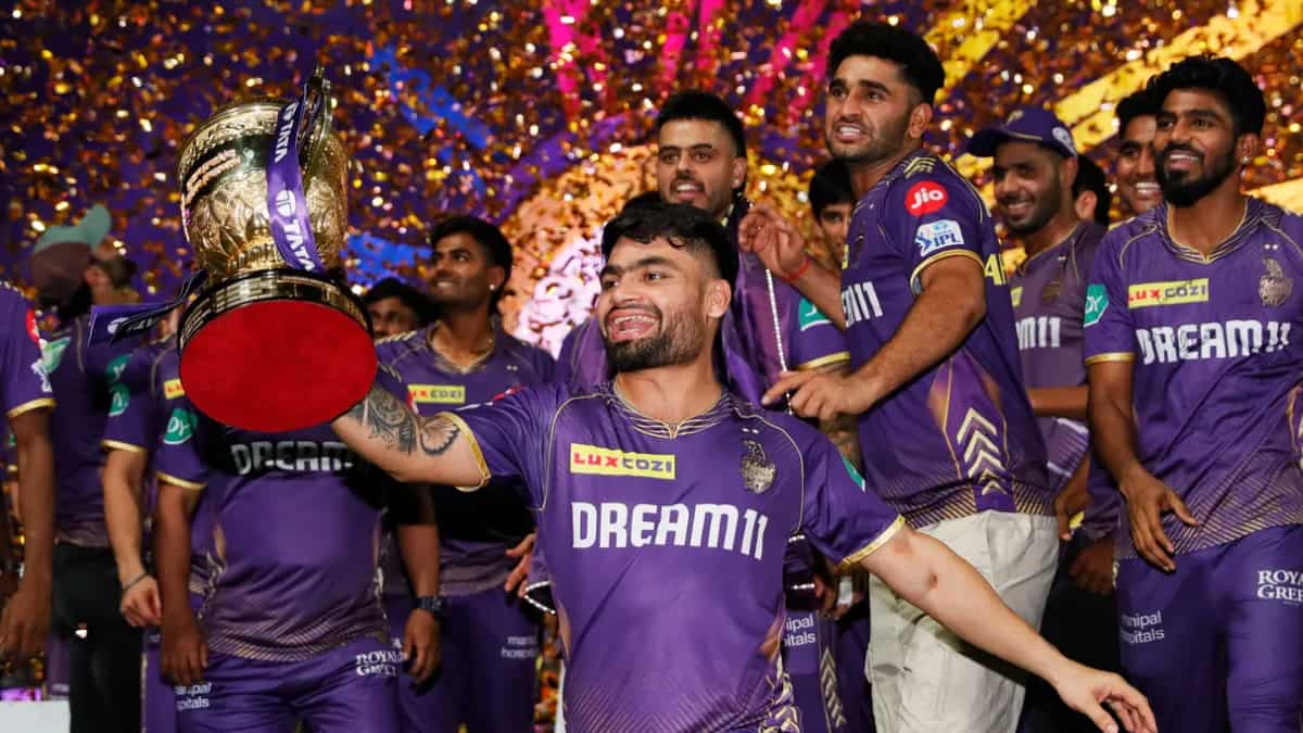 BCCI announces BUMPER pay rise, players to pocket $9000 per match starting IPL 2025 BCCI announces BUMPER pay rise, players to pocket $9000 per match starting IPL 2025