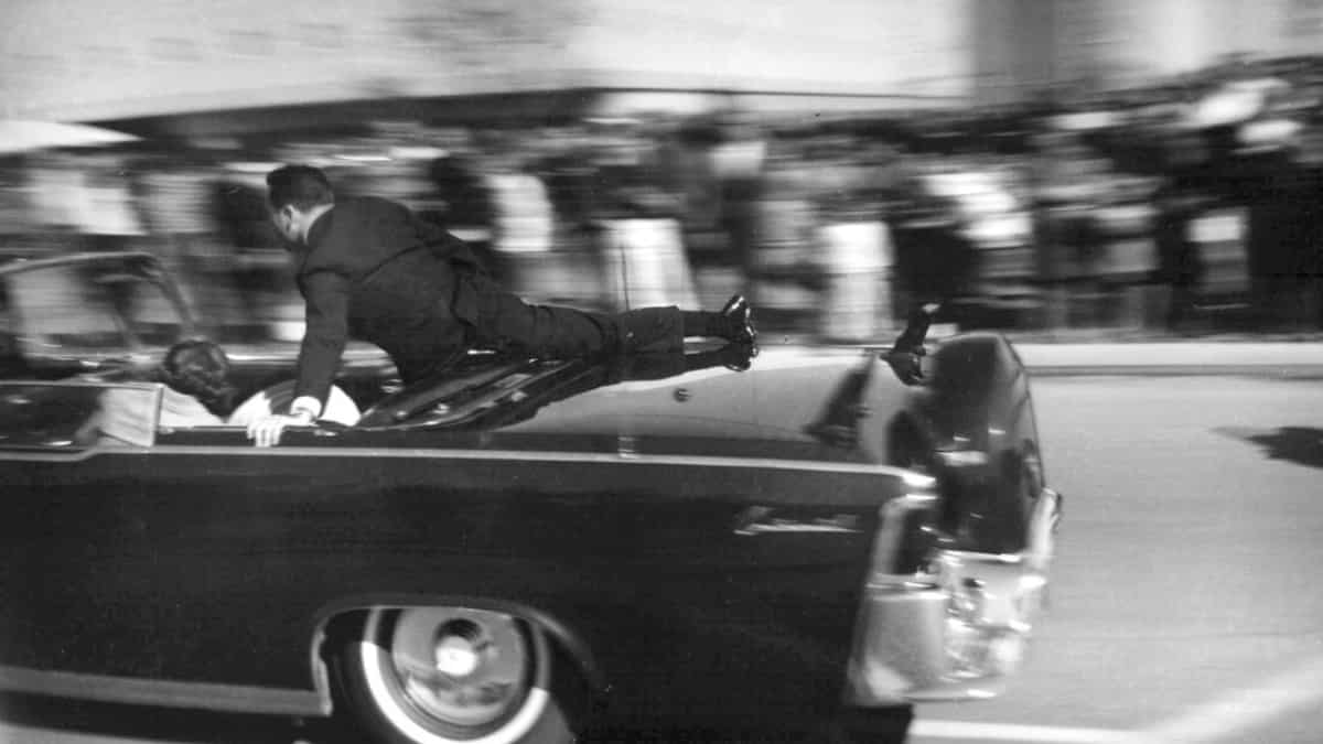 1963 footage of motorcade racing John F Kennedy toward hospital sold for $137,500 at auction 1963 footage of motorcade racing John F Kennedy toward hospital sold for $137,500 at auction