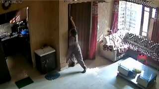 Amritsar woman stops 3 masked men from entering home, prevents robbery: Watch