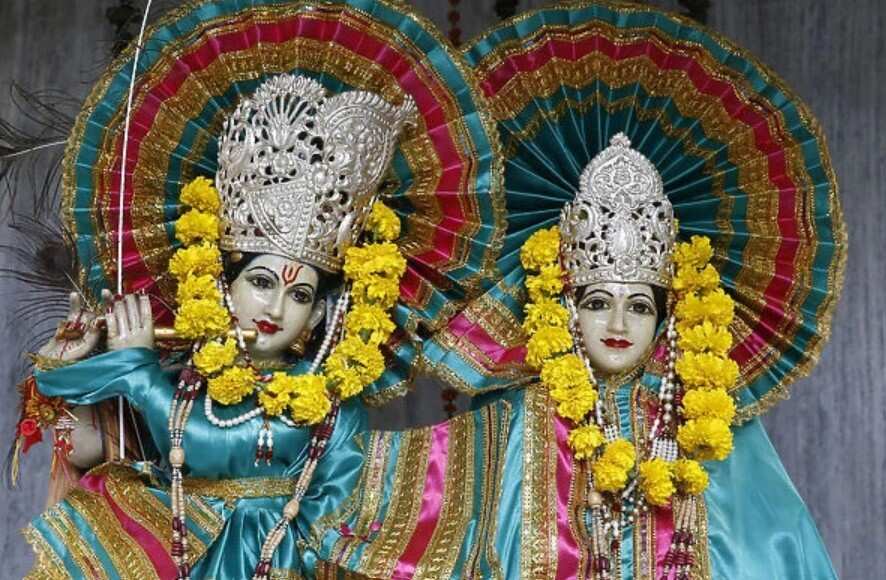 Thief haunted by nightmares returns precious idols of Hindu deities stolen from Prayagraj temple