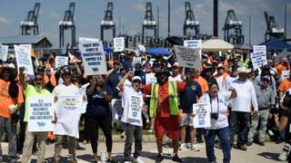 Dockworkers in US to return to work after union, operators reach tentative deal