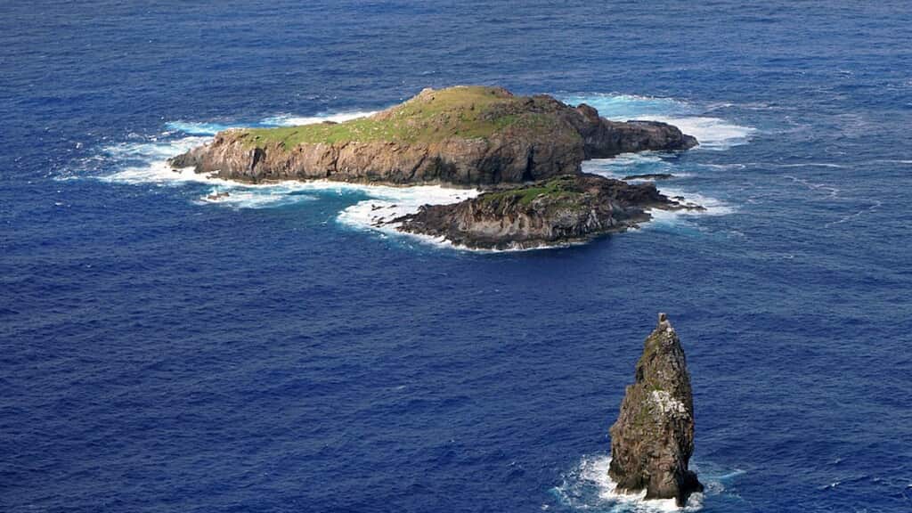 Chunk of seafloor lost during age of dinosaurs found hiding under Pacific