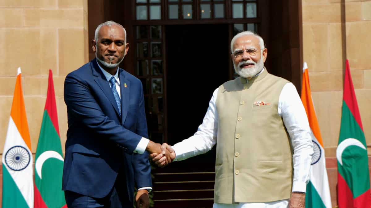 Indian, Maldivian govts sign MoUs including currency swap deal worth $400 million Indian, Maldivian govts sign MoUs including currency swap deal worth $400 million