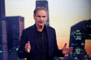 VW CEO advocates for investment-based tariff adjustments for Chinese automakers