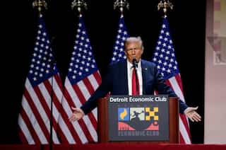 Trump courts auto workers with car loan tax break and China tariff plan