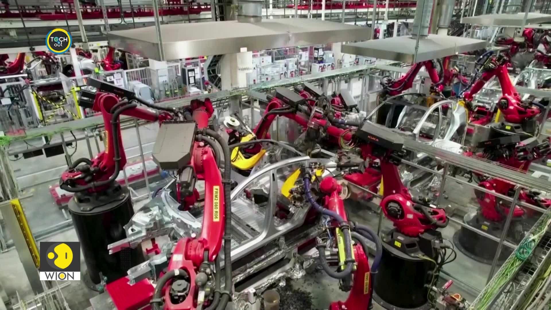 Construction Robot Shoots Clay For Cement-free Building