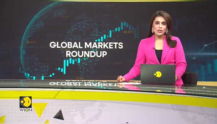 Chinese Stocks Fluctuate As Traders Assess Fiscal Support Vows