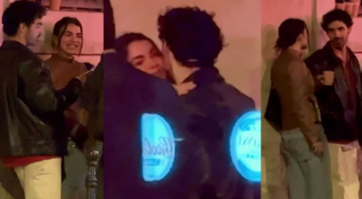 Joe Jonas spotted kissing mystery woman post divorce with Sophie Turner Joe Jonas spotted kissing mystery woman post divorce with Sophie Turner