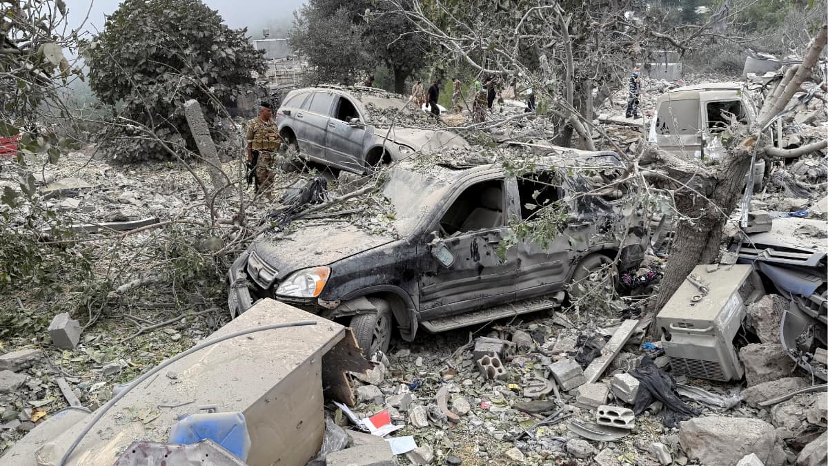 UN peacekeepers refuse to evacuate as Israeli airstrike kills at least 21 in North Lebanon
