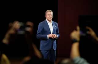 BMW CEO calls for reconsideration of Europe's petrol engine ban