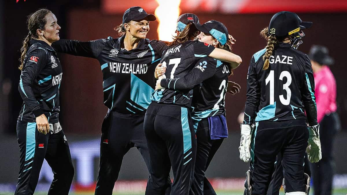 Women's T20 World Cup: New Zealand clinch thriller against West Indies in semis; to take on SA in final Women's T20 World Cup: New Zealand clinch thriller against West Indies in semis; to take on SA in final