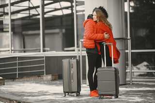 Hugging on the clock? New Zealand airport sparks debate by limiting goodbye hugs to 3 minutes